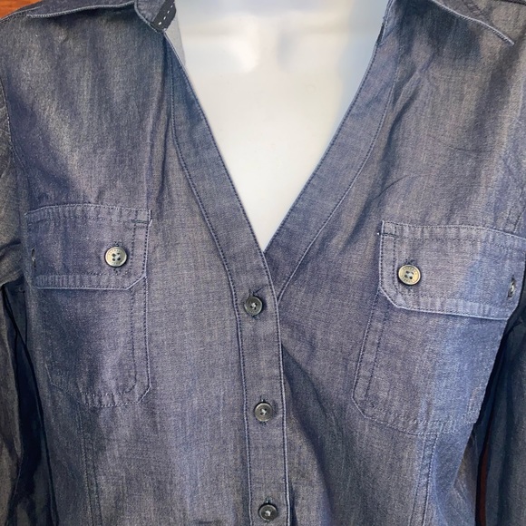 Express Women's Button-Up Long Sleeve Shirt - Picture 2 of 12